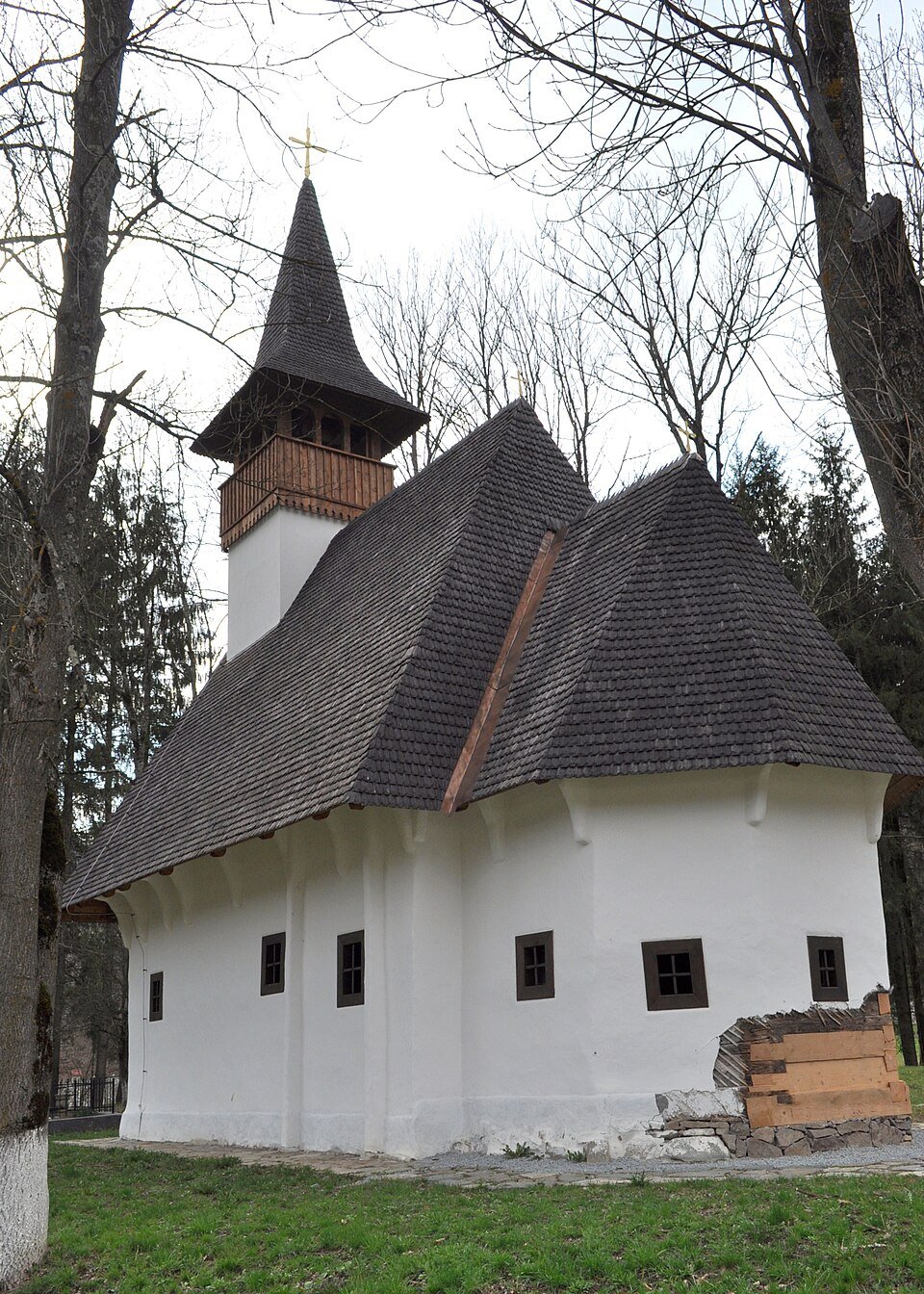 Biserica de lemn a Mănăstirii Lupșa din Valea Lupșii