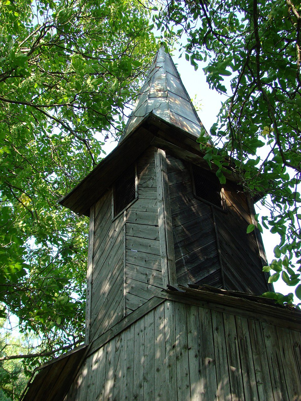 Biserica de lemn din Comlod