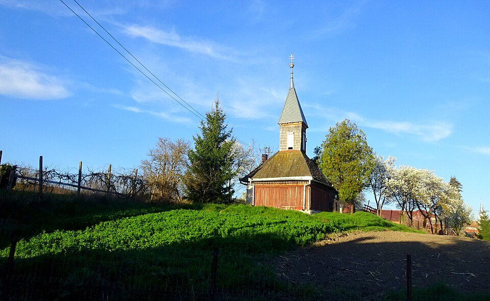 Biserica de lemn din Crăciunești