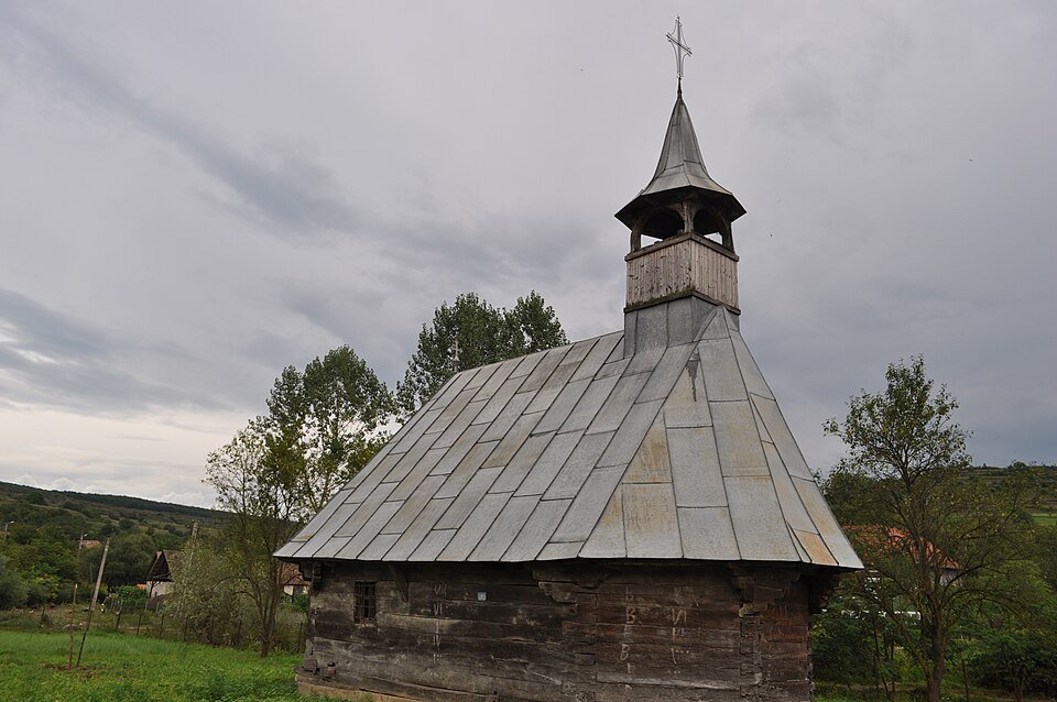 Biserica de lemn din Strugureni