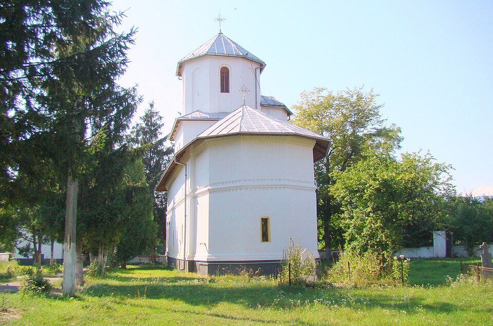 Biserica „Duminica Tuturor Sfinților” din Stănești