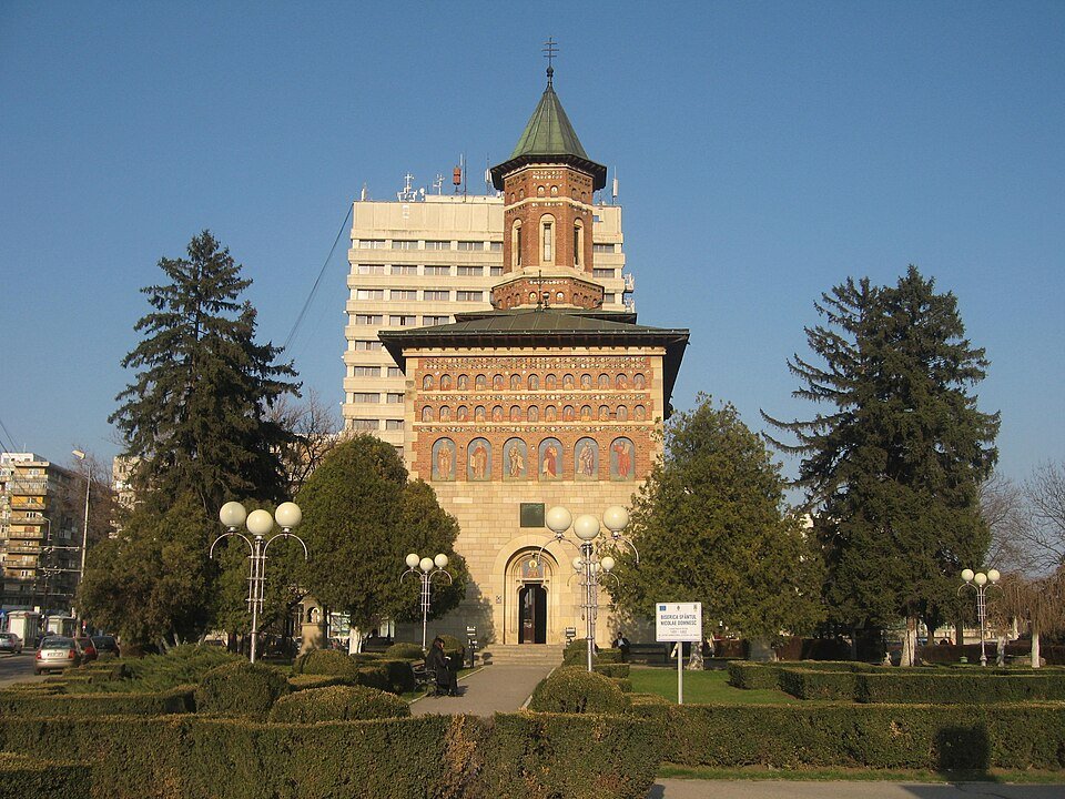 Biserica „Sf. Nicolae” și „Sf. Voievozi”