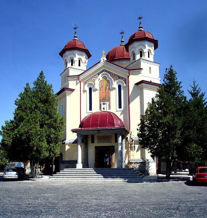 Biserica Sfinții Apostoli Petru și Pavel din Târgu Jiu