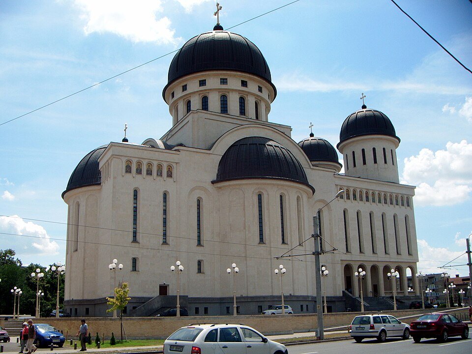 Catedrala Sfânta Treime din Arad