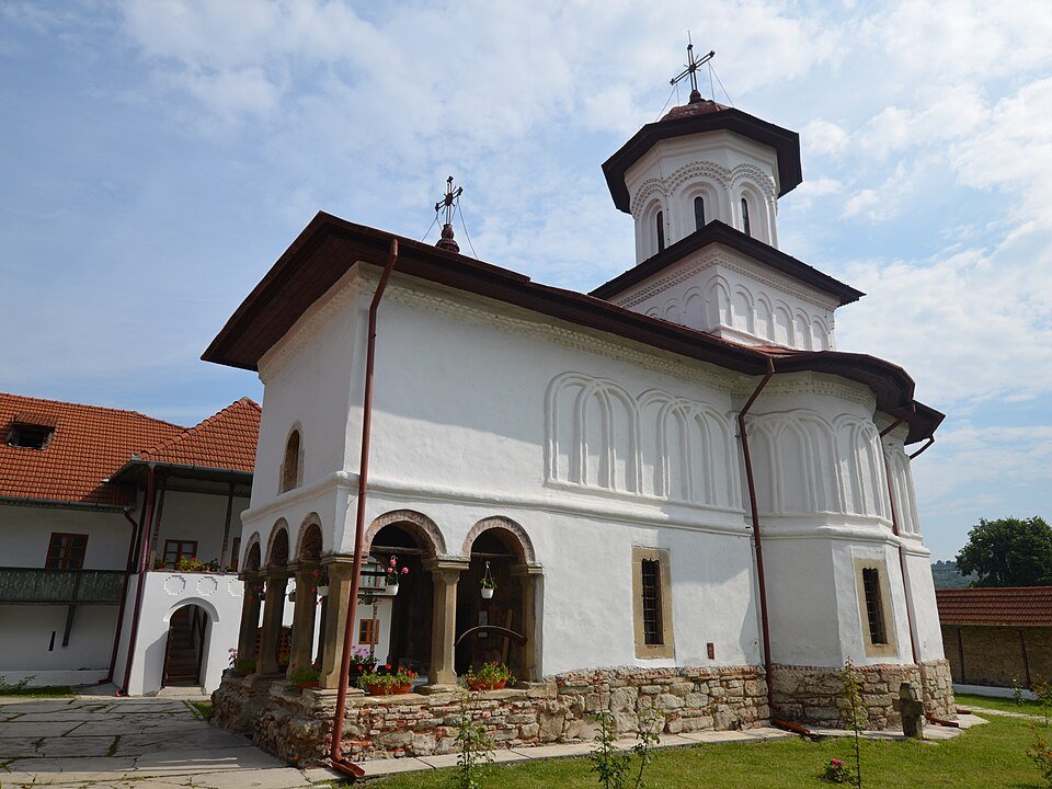 Mănăstirea Sărăcinești