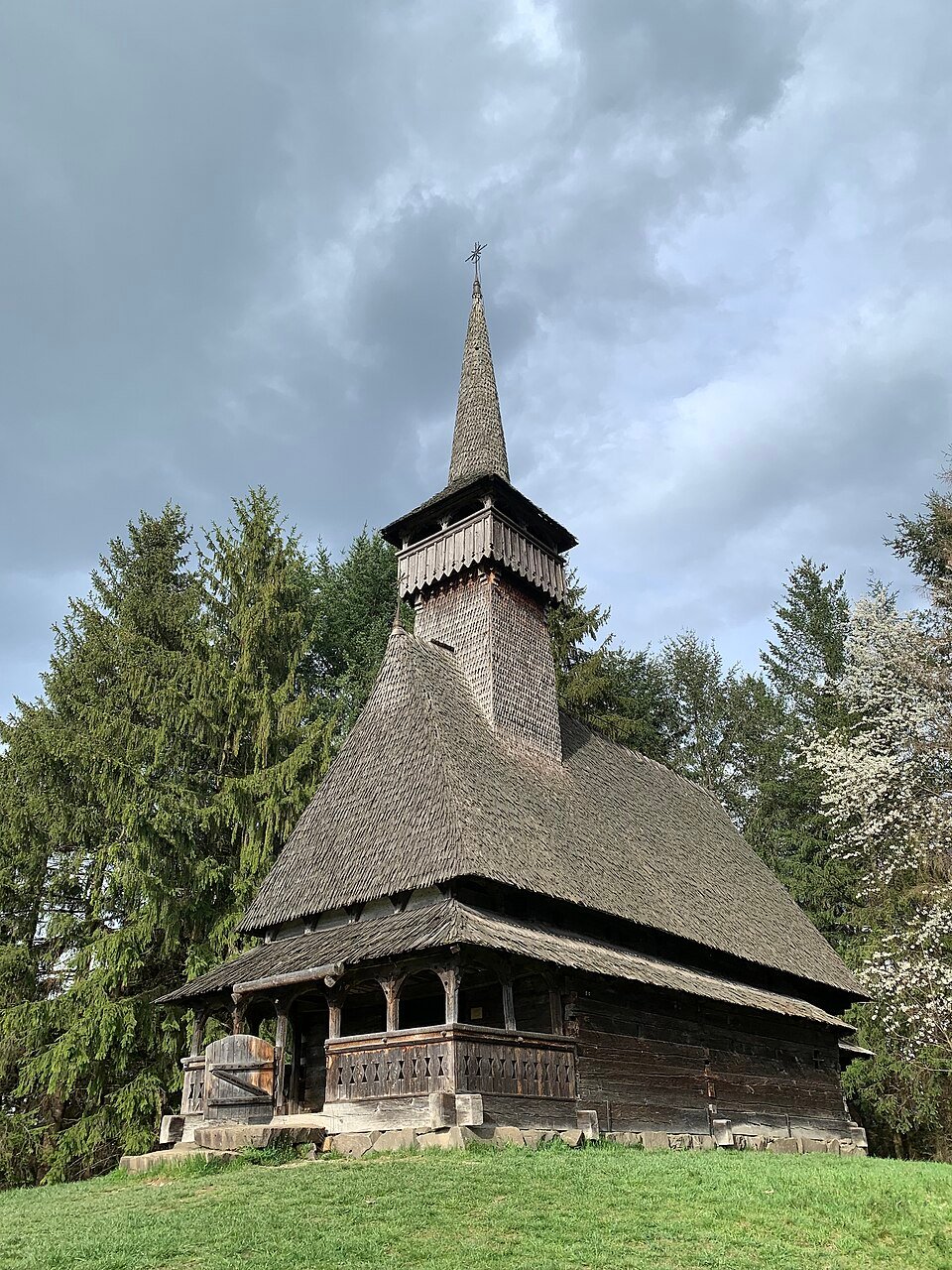Oncești wooden church